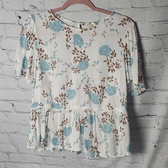 Promesa Floral Top   - Picture 1 of 5